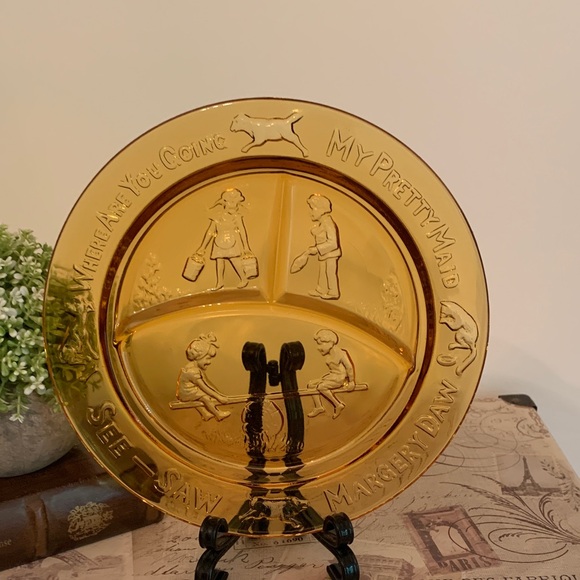 Vintage Tiara Nursery Rhyme Glass Plate (Amber) - Picture 1 of 9